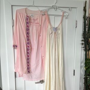 Vintage 1980’s Pink and Cream Robe Set slip dress nightgown with Decorative Trim